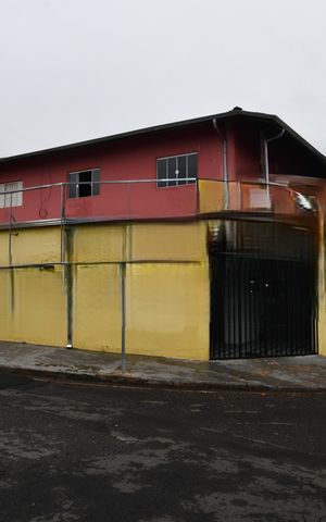 Casa à venda com 110m², 3 quartos e 2 vagasFachada