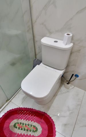 Casa à venda com 110m², 3 quartos e 2 vagasBanheiro