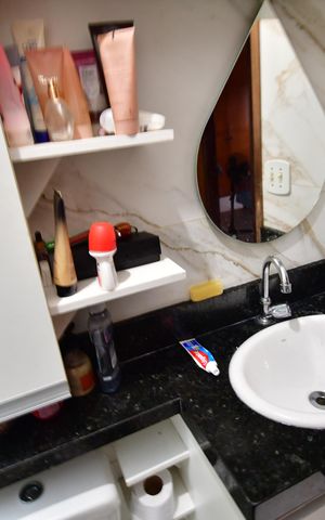Casa à venda com 110m², 3 quartos e 2 vagasBanheiro