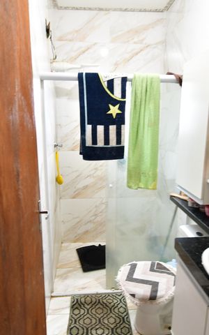 Casa à venda com 110m², 3 quartos e 2 vagasBanheiro
