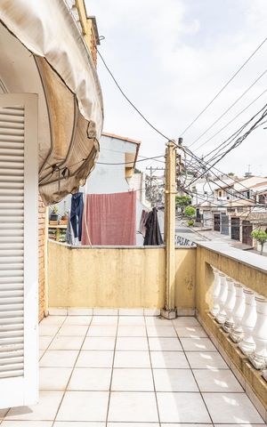 Casa à venda com 180m², 3 quartos e 2 vagasVaranda