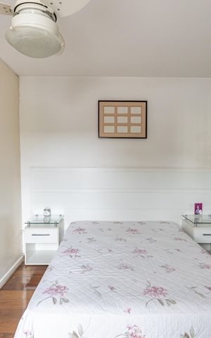 Casa à venda com 180m², 3 quartos e 2 vagasSuíte