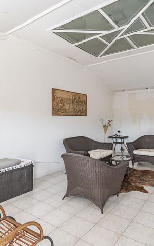 Casa à venda com 180m², 3 quartos e 2 vagasCobertura