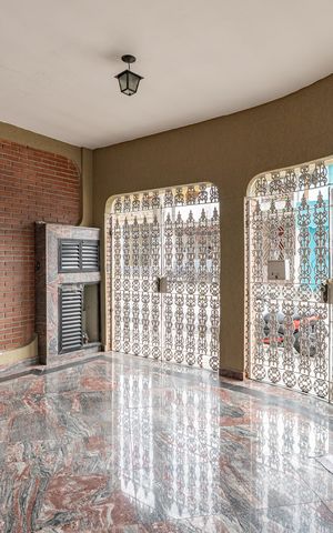 Casa à venda com 180m², 3 quartos e 2 vagasGaragem