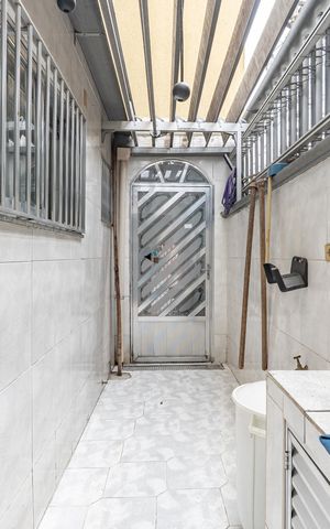 Casa à venda com 180m², 3 quartos e 2 vagasQuintal