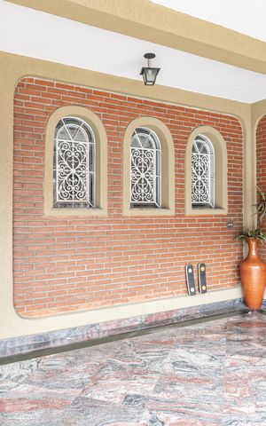 Casa à venda com 180m², 3 quartos e 2 vagasGaragem