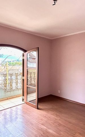 Casa para alugar com 270m², 3 quartos e 5 vagas Casa para alugar com 270m², 3 quartos e 5 vagasQuarto Suíte