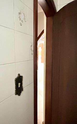 Casa para alugar com 270m², 3 quartos e 5 vagas Casa para alugar com 270m², 3 quartos e 5 vagasLavabo