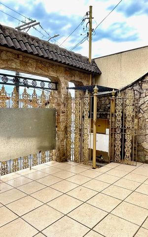 Casa para alugar com 270m², 3 quartos e 5 vagas Casa para alugar com 270m², 3 quartos e 5 vagasGaragem