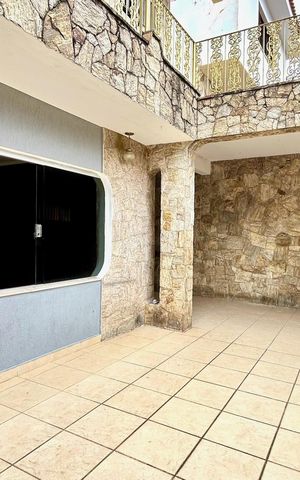 Casa para alugar com 270m², 3 quartos e 5 vagas Casa para alugar com 270m², 3 quartos e 5 vagasGaragem