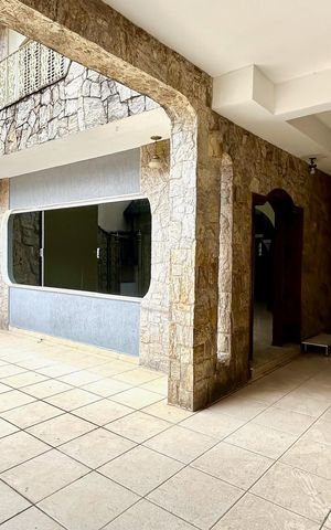 Casa para alugar com 270m², 3 quartos e 5 vagas Casa para alugar com 270m², 3 quartos e 5 vagasGaragem
