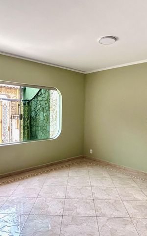 Casa para alugar com 270m², 3 quartos e 5 vagas Casa para alugar com 270m², 3 quartos e 5 vagasSala