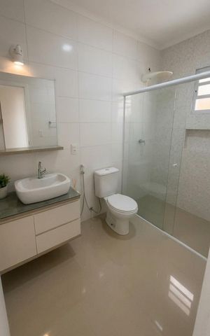 Casa para alugar com 330m², 4 quartos e sem vaga Casa para alugar com 330m², 4 quartos e sem vagaBanheiro