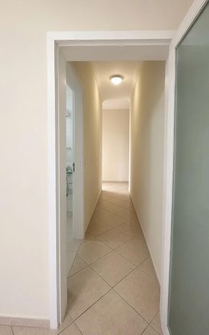 Casa para alugar com 330m², 4 quartos e sem vaga Casa para alugar com 330m², 4 quartos e sem vagaCorredor