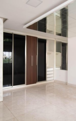 Casa à venda com 600m², 4 quartos e 4 vagas Casa à venda com 600m², 4 quartos e 4 vagasQuarto 1 - Suíte