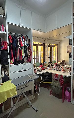 Casa à venda com 350m², 2 quartos e 1 vagaCloset