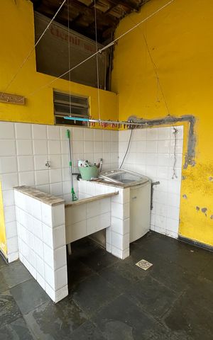 Casa à venda com 350m², 2 quartos e 1 vagaÁrea de Serviço