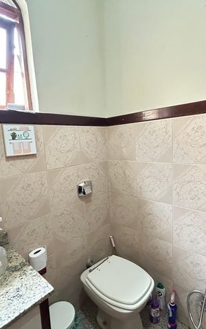 Casa à venda com 350m², 2 quartos e 1 vagaBanheiro Social