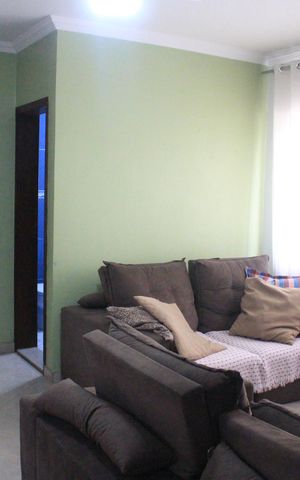 Casa à venda com 70m², 4 quartos e 2 vagasSala
