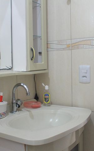 Casa à venda com 70m², 4 quartos e 2 vagasBanheiro da Suíte