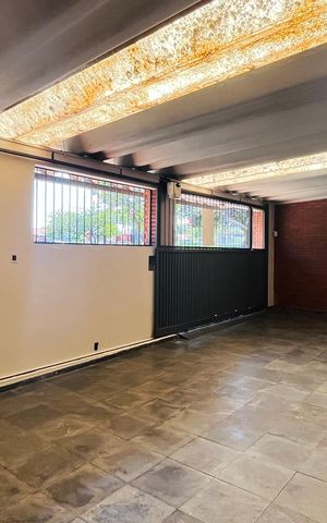 Casa para alugar com 200m², 3 quartos e 3 vagas