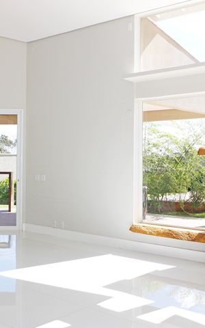 Casa de condomínio para alugar com 1050m², 3 quartos e 6 vagasSala