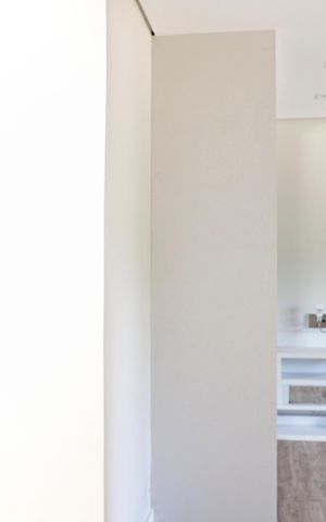 Casa de condomínio para alugar com 1050m², 3 quartos e 6 vagasSuíte 1 Banheiro