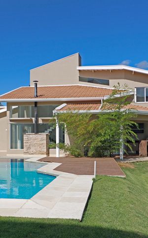 Casa de condomínio para alugar com 1050m², 3 quartos e 6 vagasPiscina