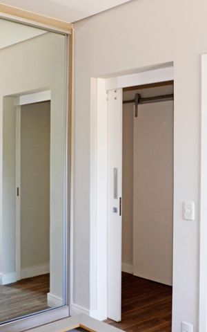 Casa de condomínio para alugar com 1050m², 3 quartos e 6 vagasSuíte 3