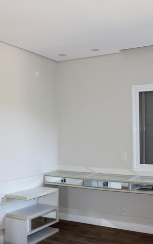 Casa de condomínio para alugar com 1050m², 3 quartos e 6 vagasSuíte 2 