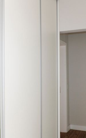 Casa de condomínio para alugar com 1050m², 3 quartos e 6 vagasCorredor
