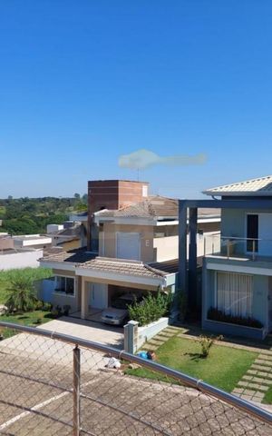 Casa de condomínio para alugar com 250m², 4 quartos e 4 vagas