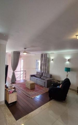 Casa de condomínio para alugar com 250m², 4 quartos e 4 vagas