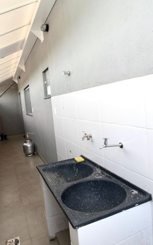 Studio para alugar com 60m², 1 quarto e sem vaga Studio para alugar com 60m², 1 quarto e sem vagaCozinha e Área de Serviço