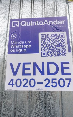 Casa à venda com 180m², 4 quartos e 2 vagas