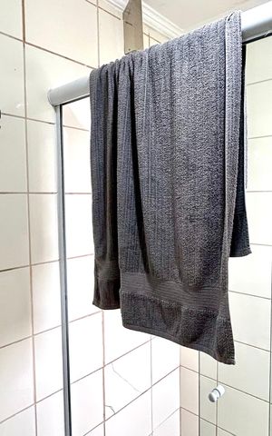 Apartamento para alugar com 180m², 3 quartos e 2 vagasBanheiro da Suíte 1