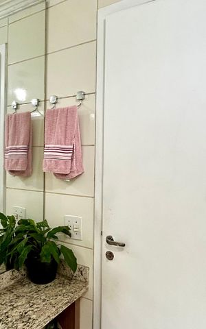 Apartamento para alugar com 180m², 3 quartos e 2 vagasBanheiro da Suíte 1