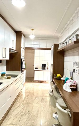 Apartamento para alugar com 180m², 3 quartos e 2 vagasCozinha
