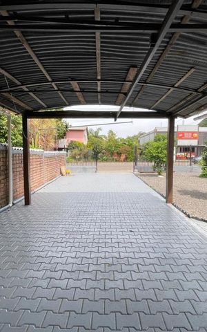 Casa para alugar com 110m², 2 quartos e 5 vagas