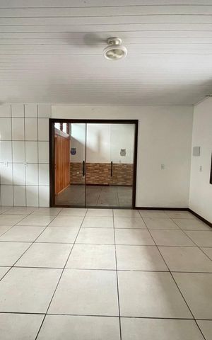 Casa para alugar com 110m², 2 quartos e 5 vagas