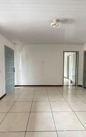 Casa para alugar com 110m², 2 quartos e 5 vagas