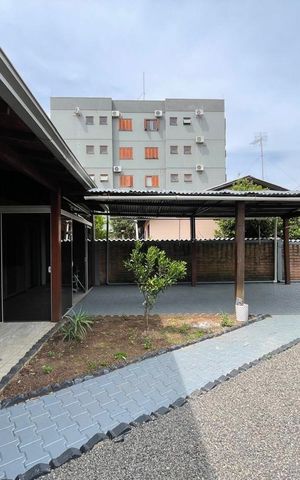 Casa para alugar com 110m², 2 quartos e 5 vagas