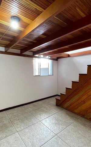 Casa para alugar com 110m², 2 quartos e 5 vagas