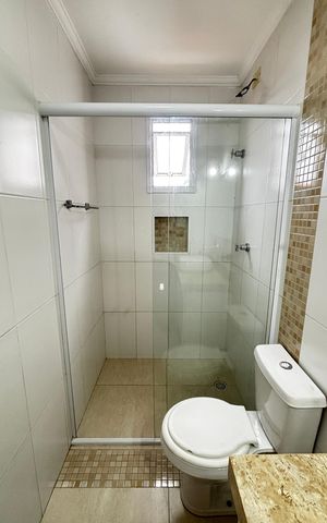 Apartamento para alugar com 50m², 2 quartos e 1 vaga Apartamento para alugar com 50m², 2 quartos e 1 vagaBanheiro da Suíte