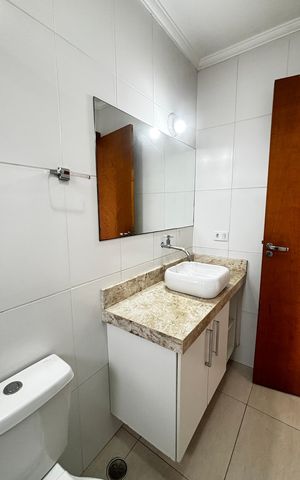 Apartamento para alugar com 50m², 2 quartos e 1 vaga Apartamento para alugar com 50m², 2 quartos e 1 vagaBanheiro da Suíte