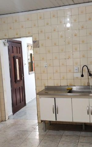 Casa para alugar com 252m², 3 quartos e sem vaga Casa para alugar com 252m², 3 quartos e sem vagaCozinha