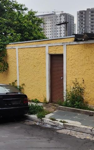 Casa para alugar com 252m², 3 quartos e sem vaga Casa para alugar com 252m², 3 quartos e sem vagaFachada