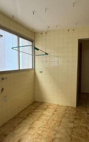 Apartamento para alugar com 227m², 4 quartos e 2 vagasÁrea de Serviço