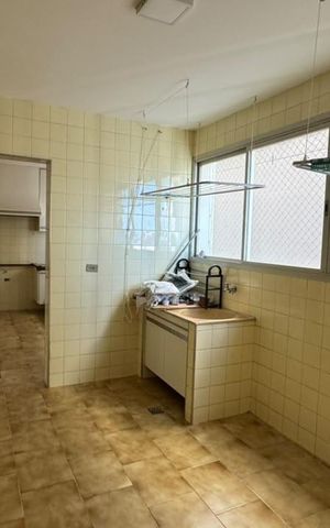 Apartamento para alugar com 227m², 4 quartos e 2 vagasÁrea de Serviço
