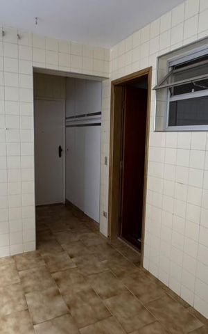 Apartamento para alugar com 227m², 4 quartos e 2 vagasÁrea de Serviço